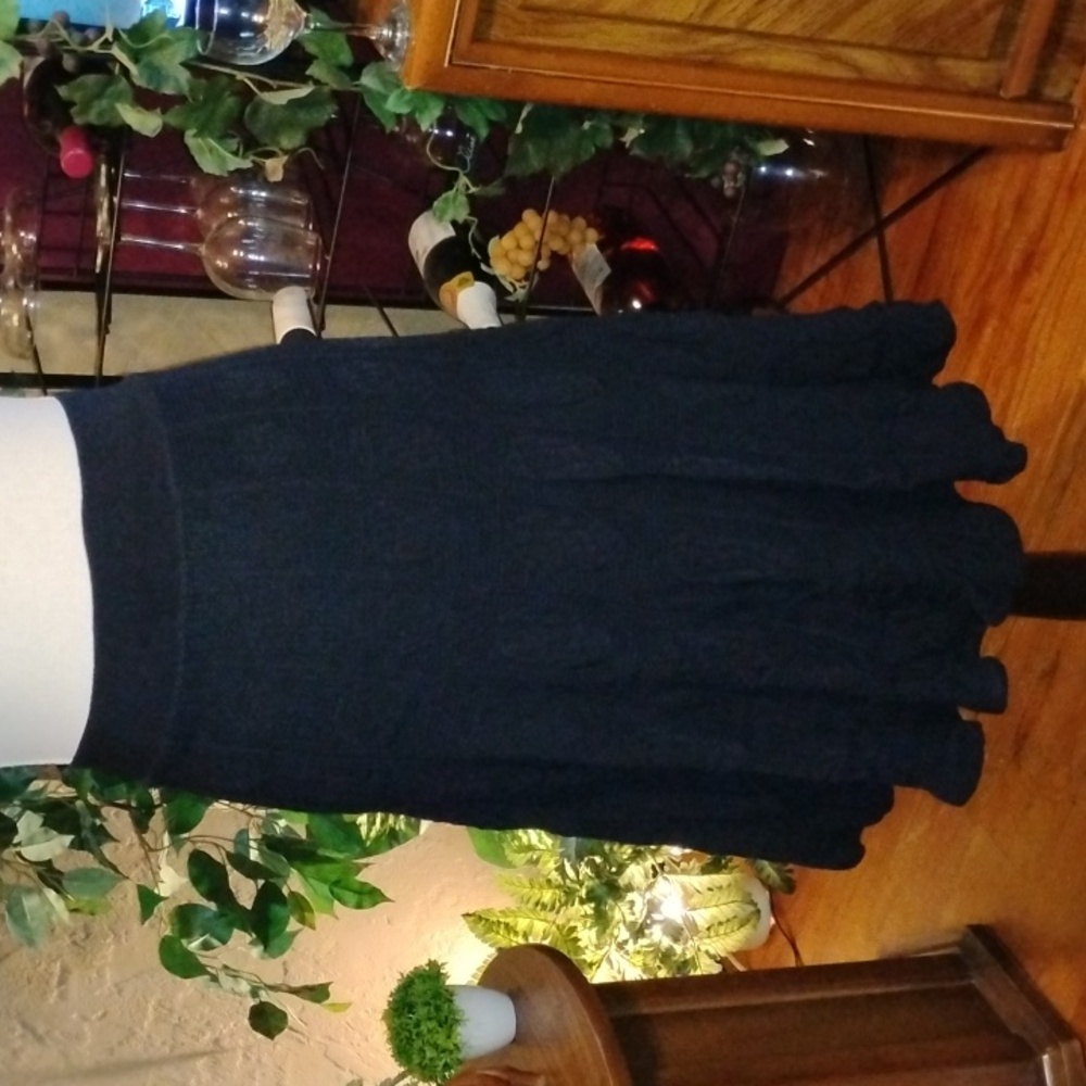 F-016 Veeca Elegant Black Circle Skirt With Flower Pattern